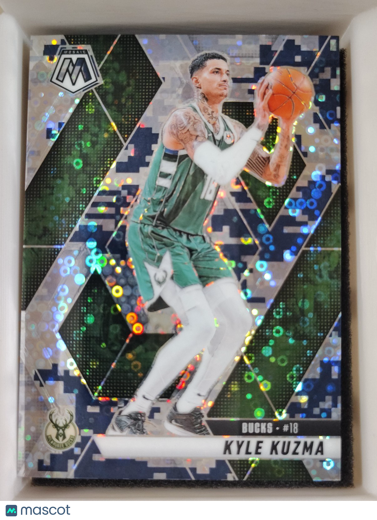 2024-25 Panini Mosaic - Kyle Kuzma #142  Camo Blue /35