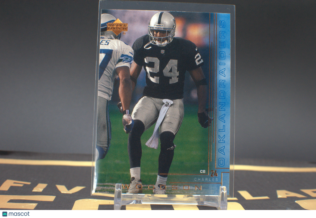 2000 Upper Deck NFL : Charles Woodson #150 **Free Shipping @ $10+**