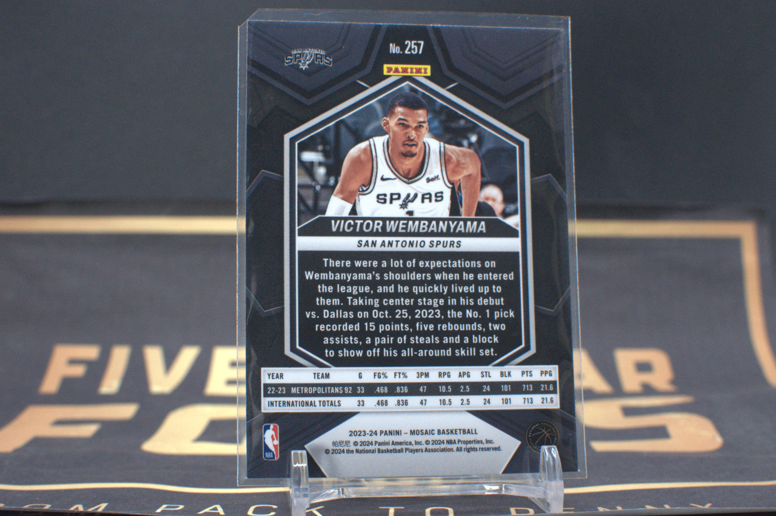2023 Panini Mosaic Victor Wembanyama #257 *Free Shipping @ $10