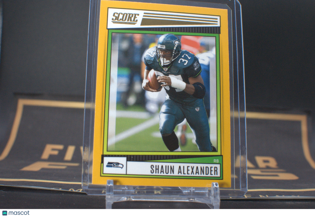 2022 Panini Score: Shaun Alexander [Gold] #179 **Free Shipping @ $10+**