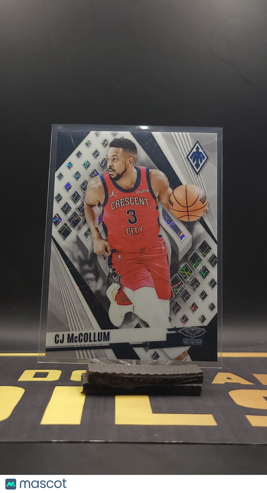 2023-24 Panini Phoenix - #75 C.J. McCollum White Lazer 145/150