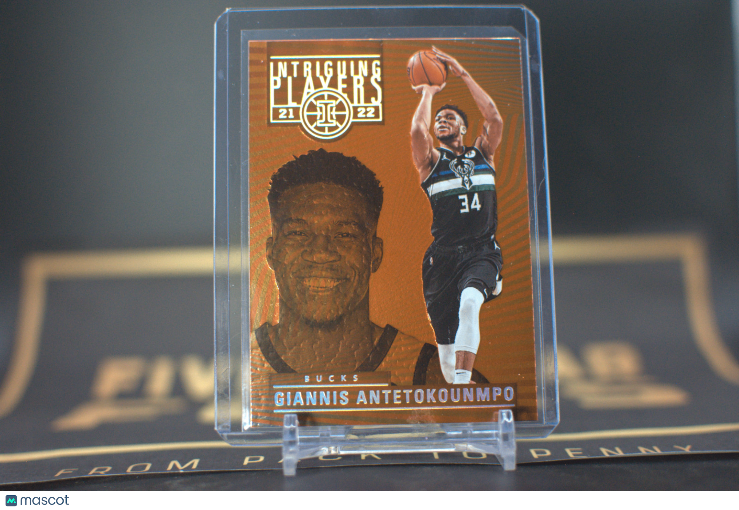 2021 Panini Illusions Intriguing Players: Giannis Antetokounmpo [Orange] #8