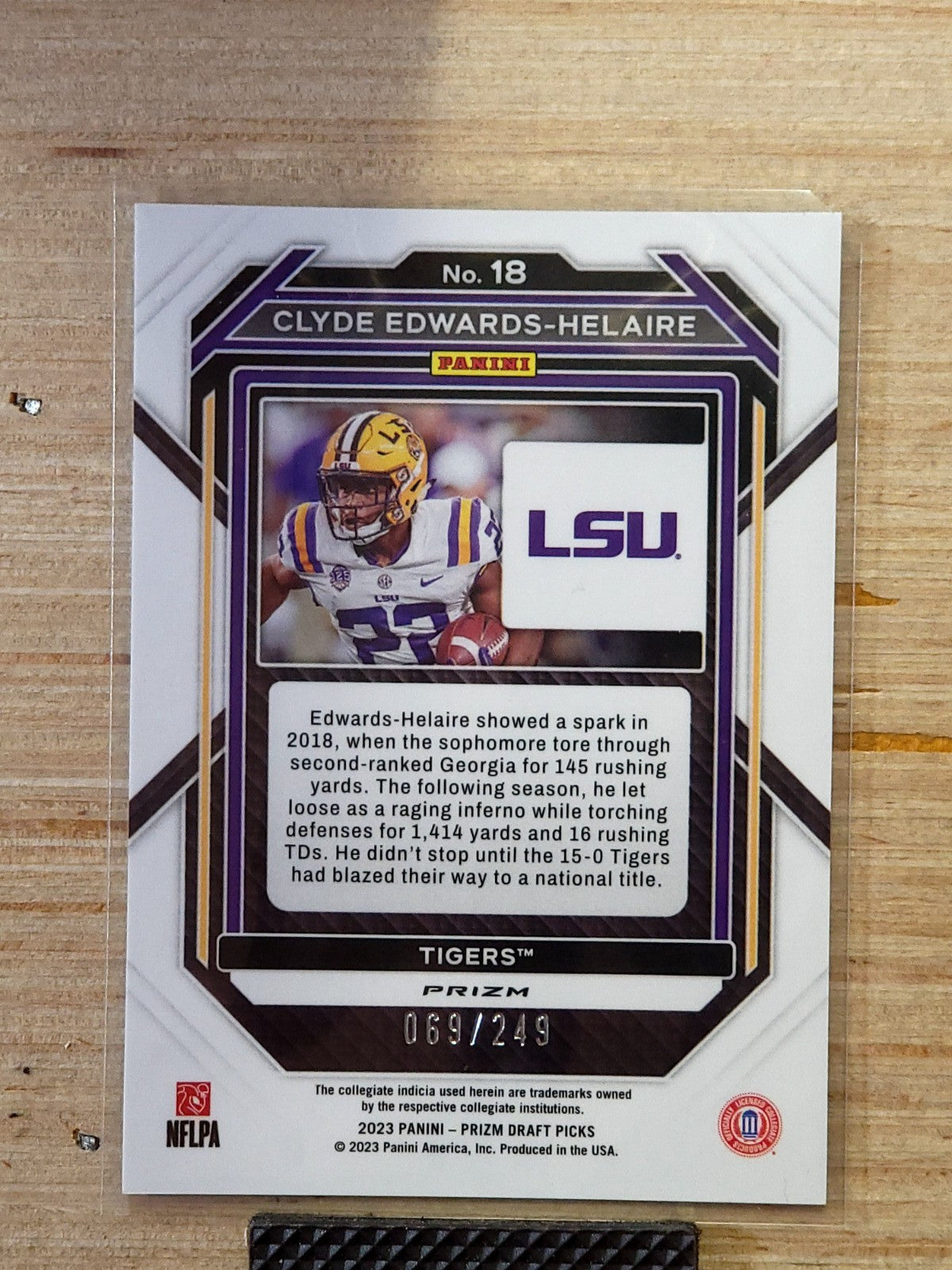 2023 Panini Prizm Draft Picks Clyde Edwards-Helaire #18 Blue Wave Prizm 069/249