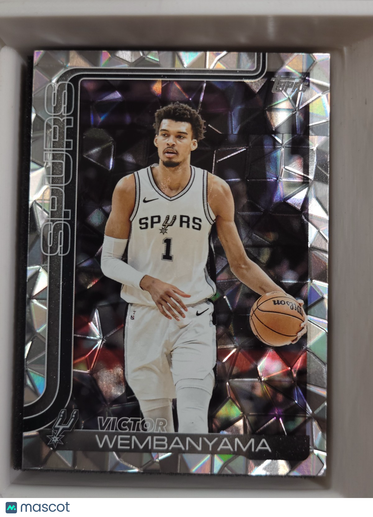 2025 Topps Basketball Victor Wembanyama #195 Dymante