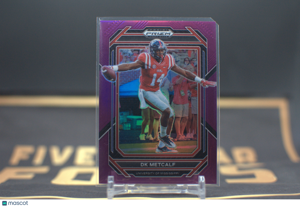 2023 Panini Prizm Draft Picks DK Metcalf [Purple] #33 **Free Shipping @ $10+