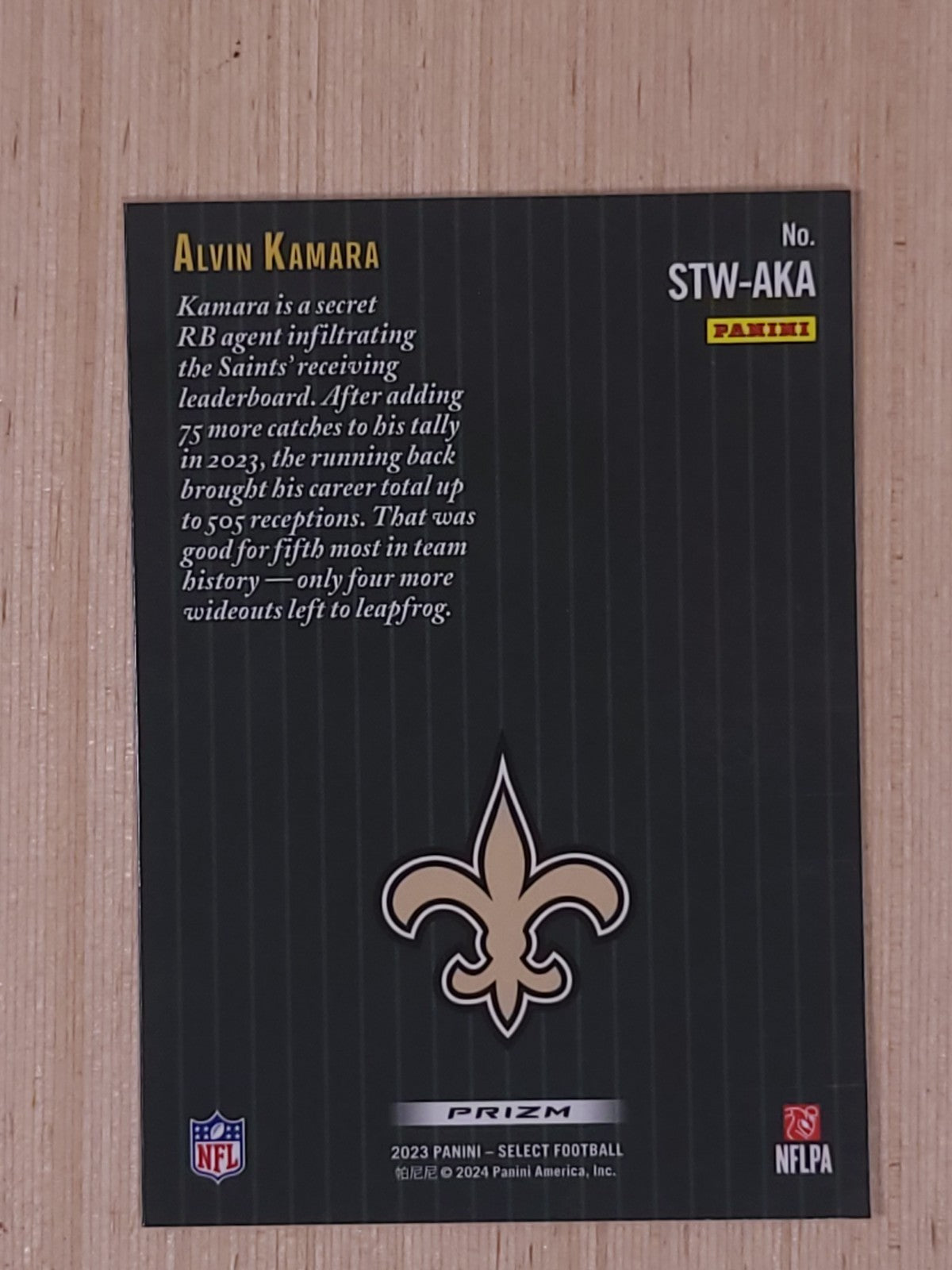 2023 Panini Select - Score Select Throwback Alvin Kamara #STW-AKA Silver Prizm
