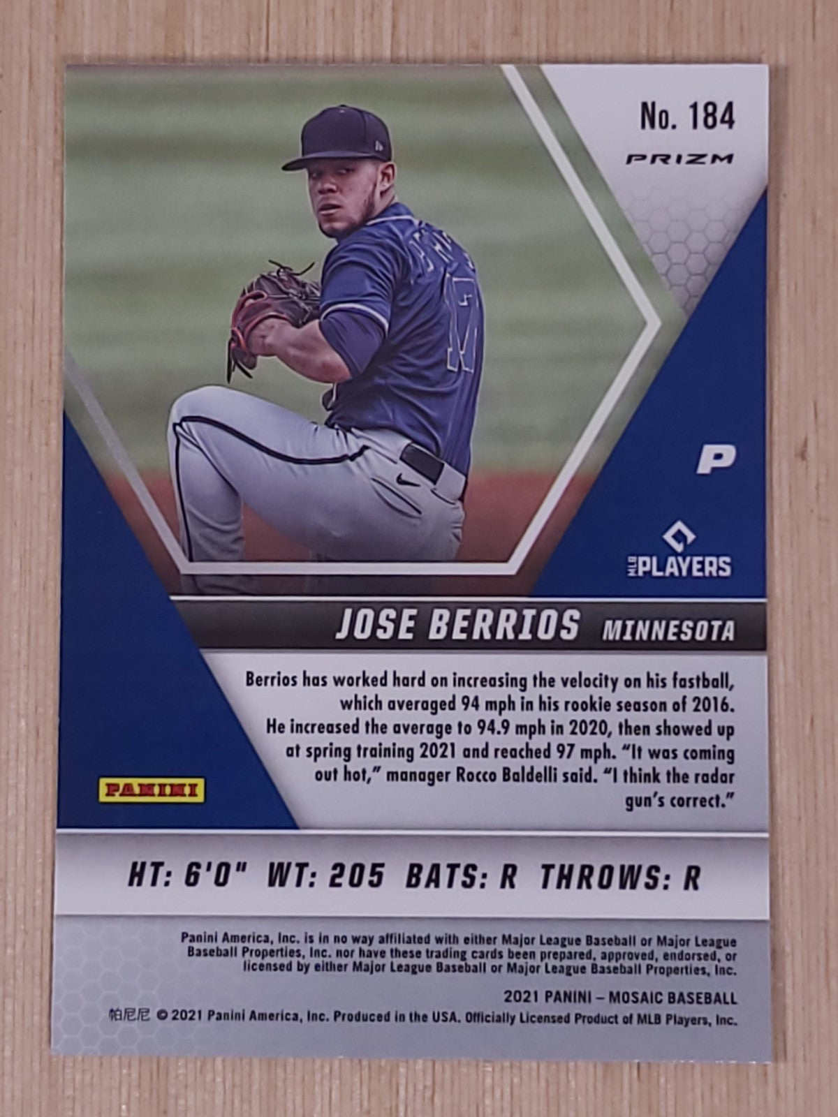 2021 Panini Mosaic - José Berríos #184 Silver Prizm