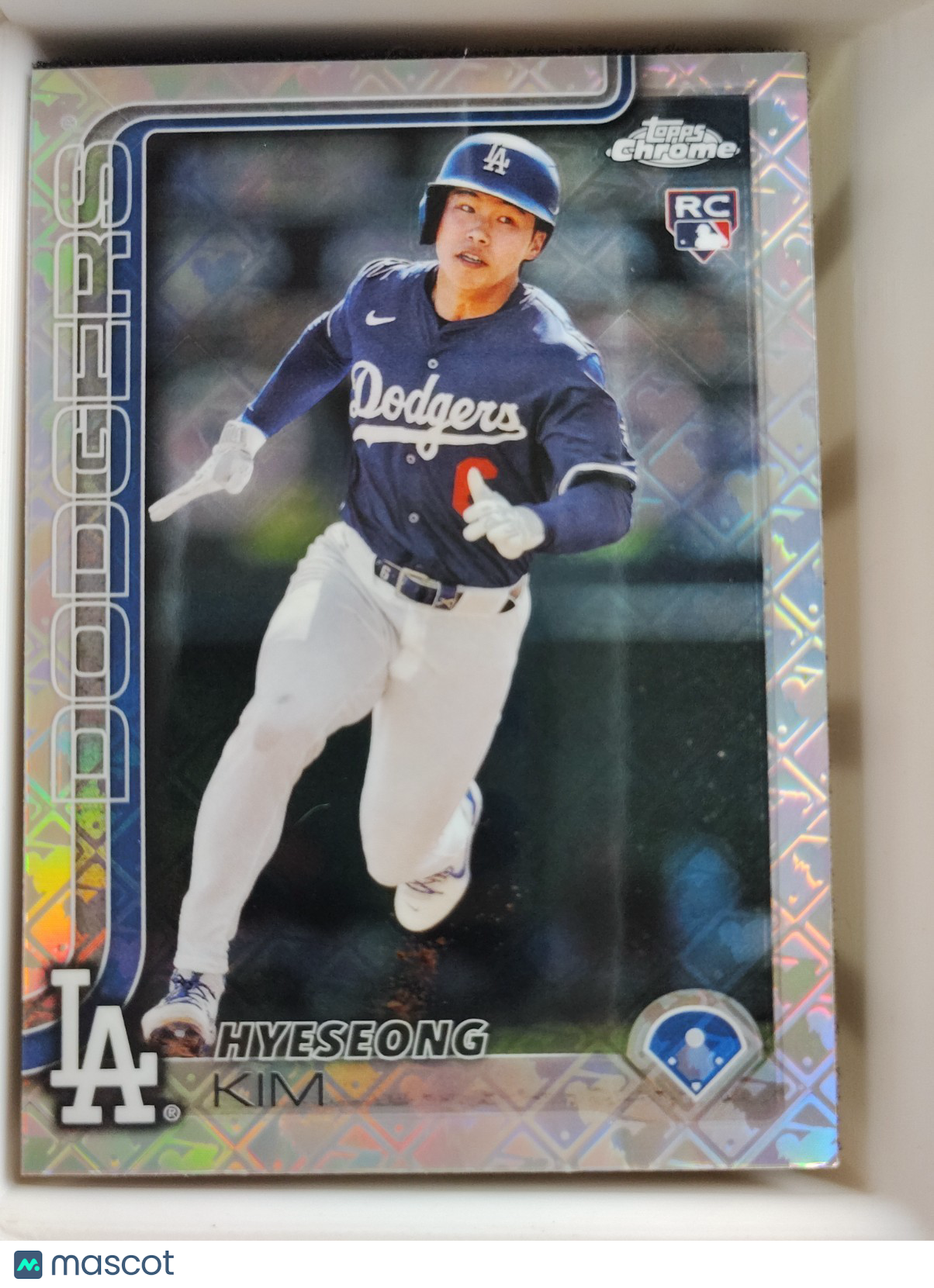 2025 Topps Chrome - Hyeseong Kim #152 LogoFractor