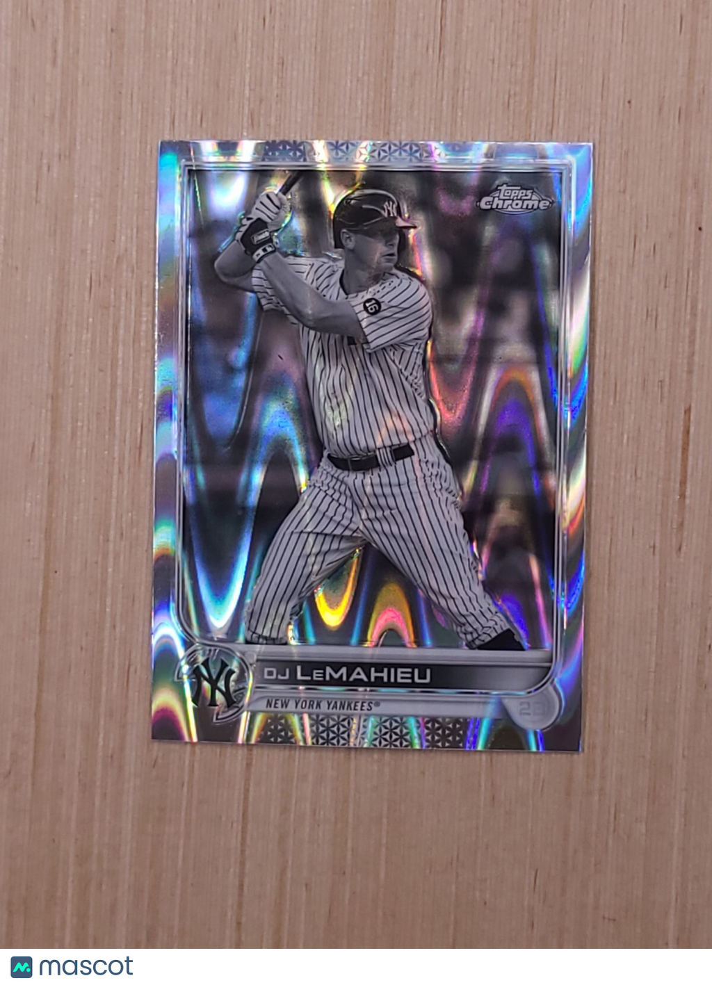 2022 Topps Chrome - D.J. LeMahieu #20 Black white Raywave Refractor