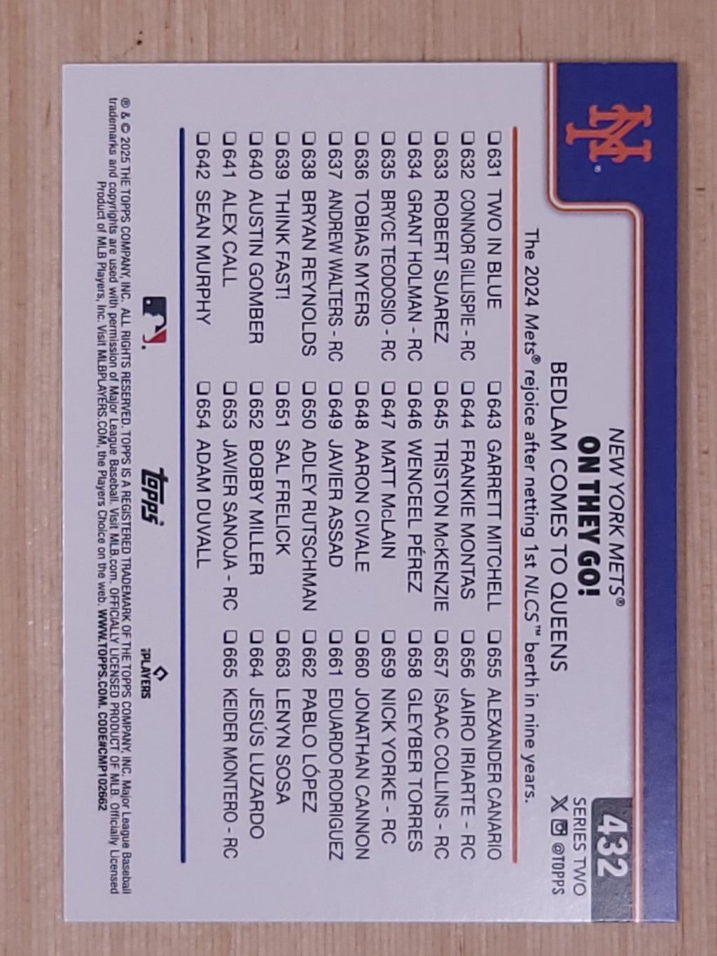 2025 Topps Series 2 #432 Mets Team Checklist Sparkle