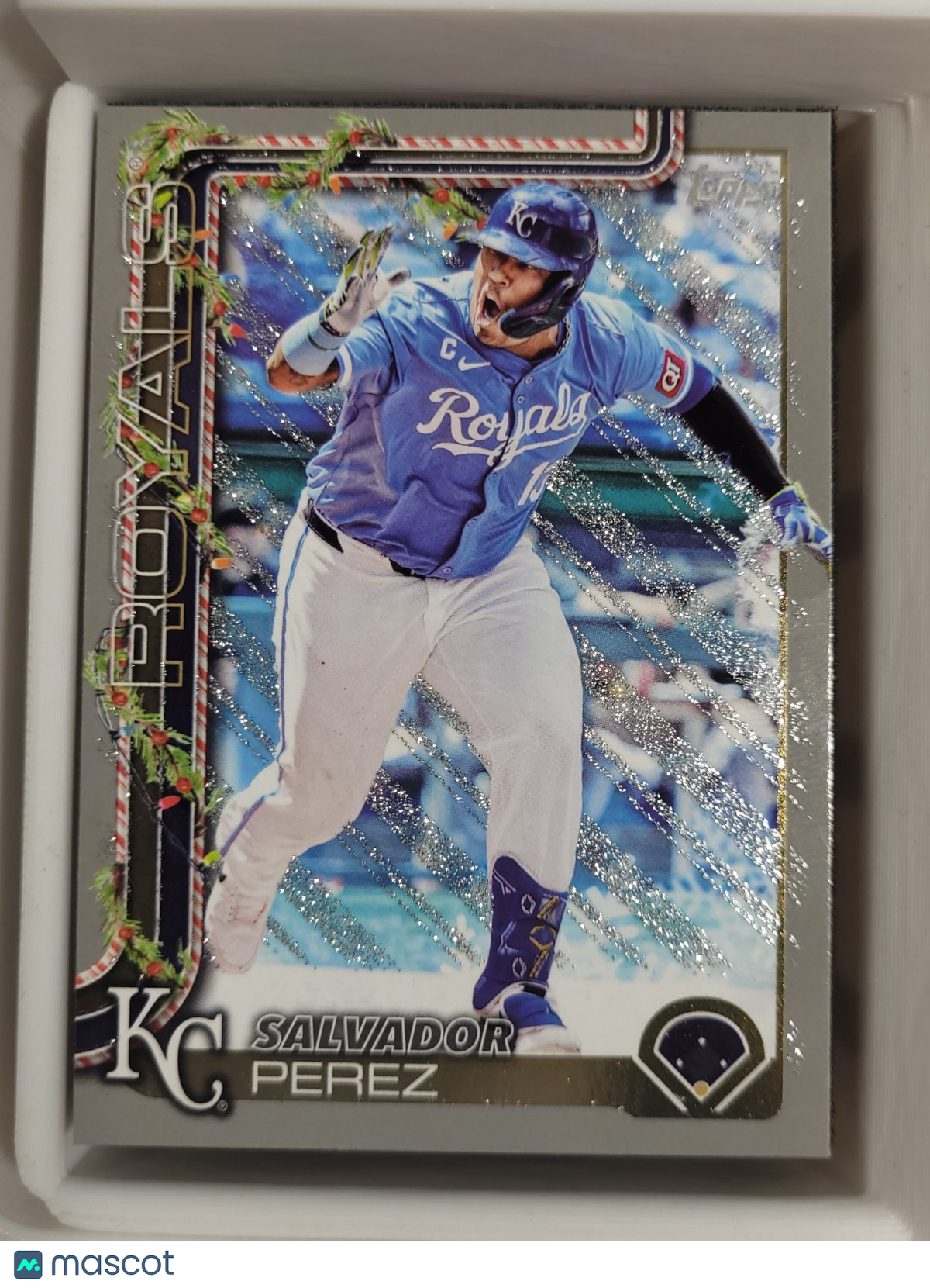 2025 Topps Holiday  - Salvador Perez #H116 Sandglitter Grey