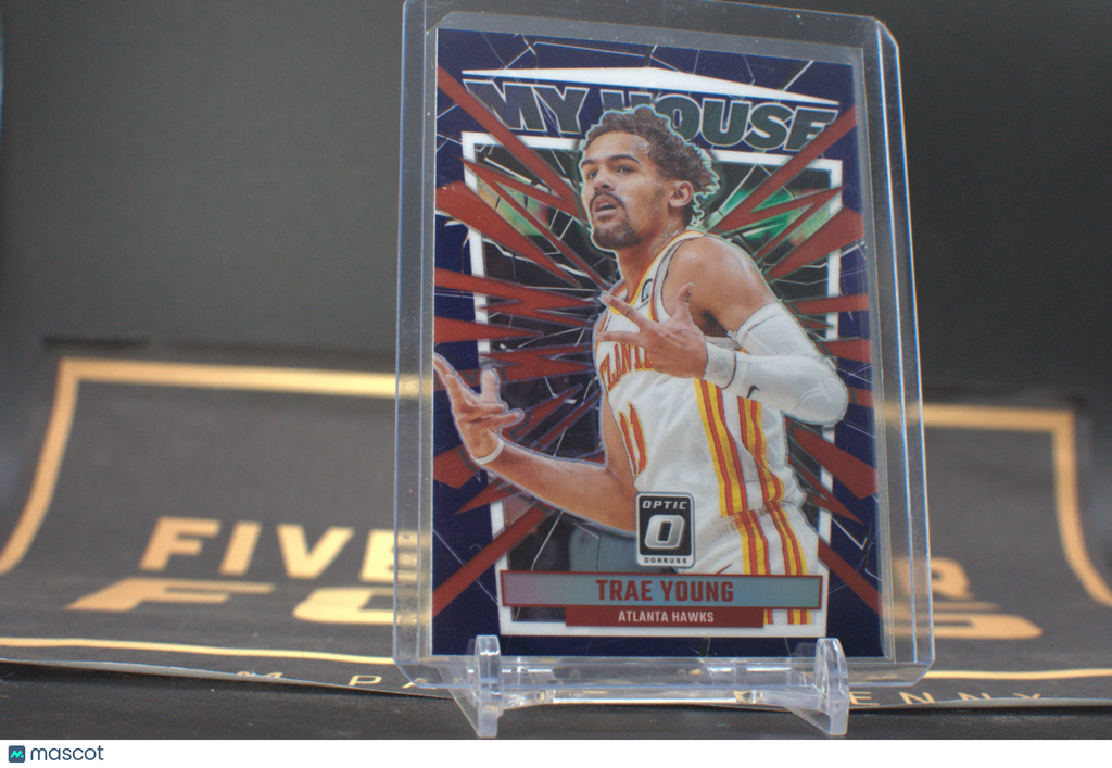 2023 Donruss Optic My House : Trae Young [Purple] #8