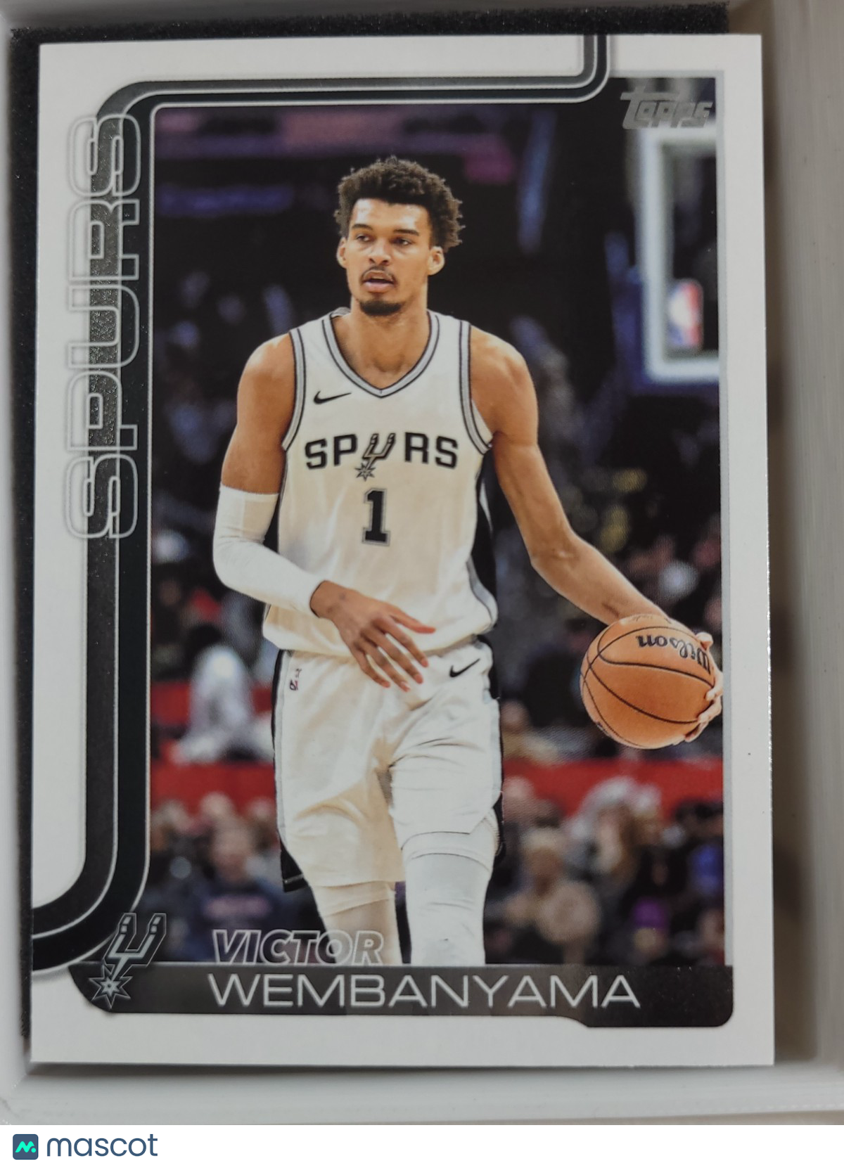 2025-26 Topps Basketball Victor Wembanyama #195