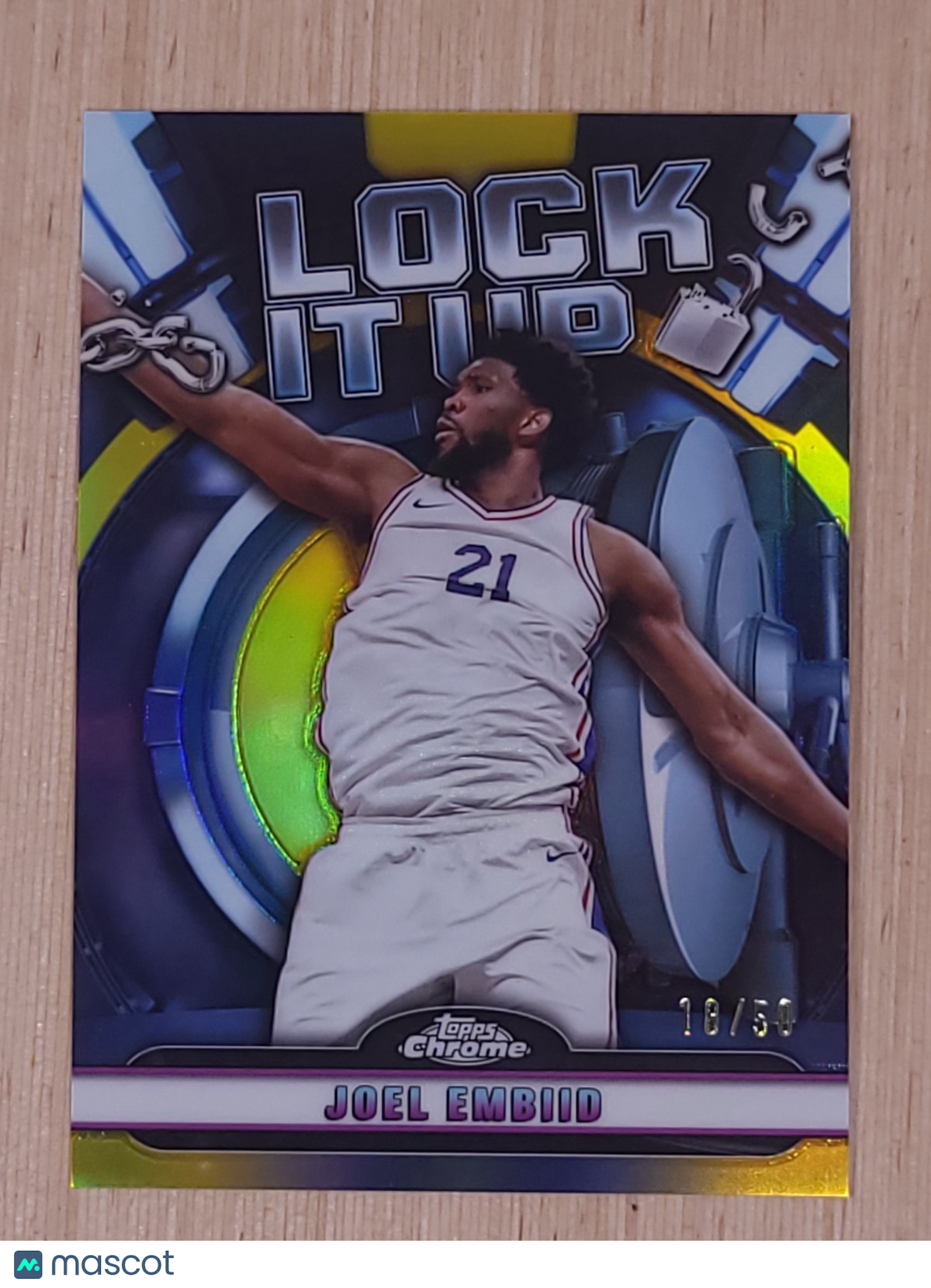 2024-25 Topps Chrome Lock It Up Joel Embiid #LIU-8 Gold 18/50