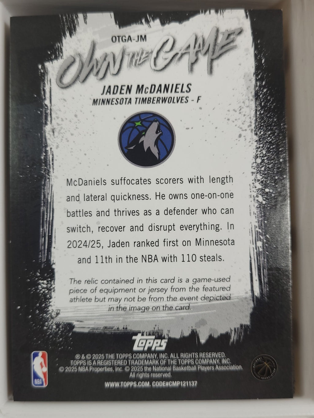 2025-26 Topps Basketball Own The Game Relic Jaden McDaniels 32/50 Gold