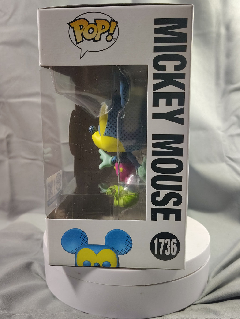 Funko POP! Mickey and Friends 1736 Mickey Mouse Special Edition