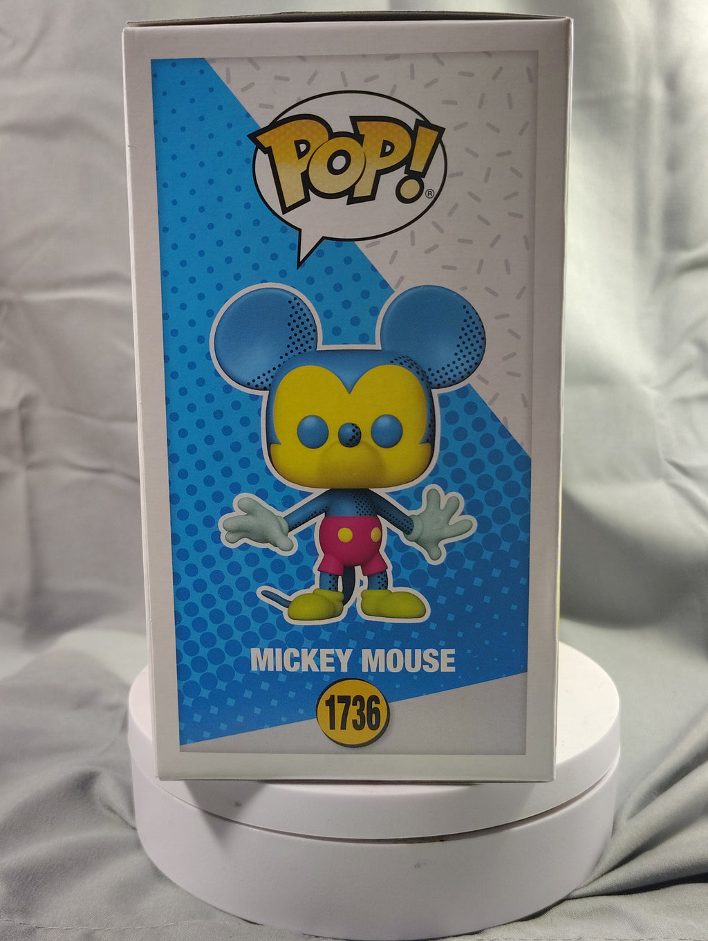 Funko POP! Mickey and Friends 1736 Mickey Mouse Special Edition