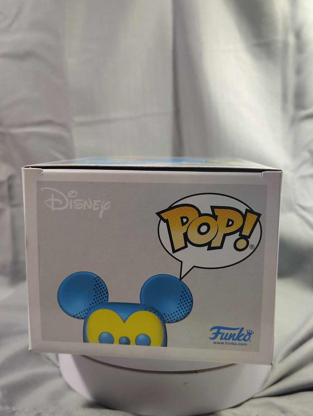 Funko POP! Mickey and Friends 1736 Mickey Mouse Special Edition